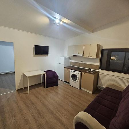 Stanford Aparthotel Gara De Nord บูคาเรสต์ ภายนอก รูปภาพ