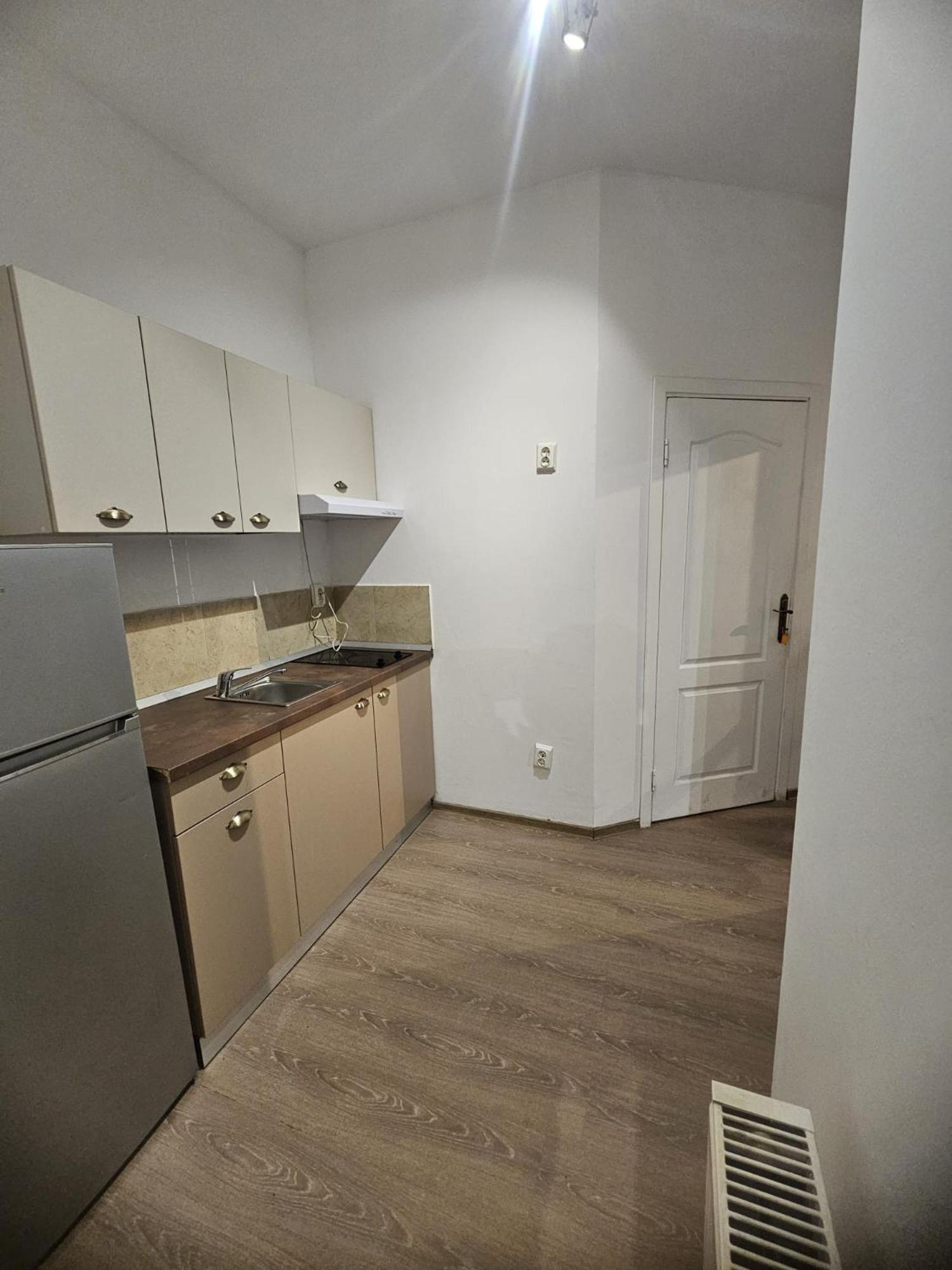 Stanford Aparthotel Gara De Nord บูคาเรสต์ ภายนอก รูปภาพ